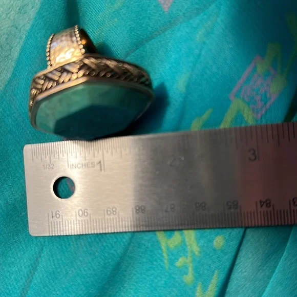 Big, synthetic turquoise ring size 7 - Picture 5 of 8